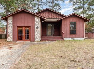 933 Whitcomb Dr, Fayetteville, NC 28311