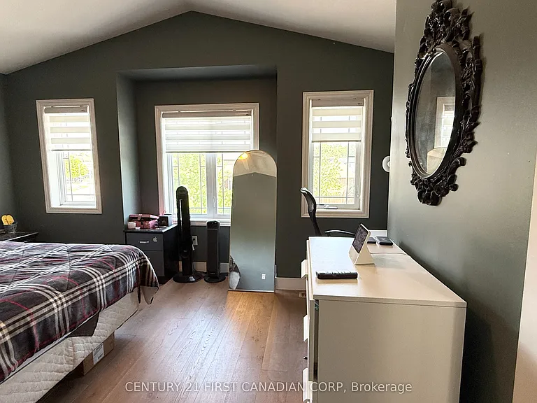 197 Baxter St — Photo 18