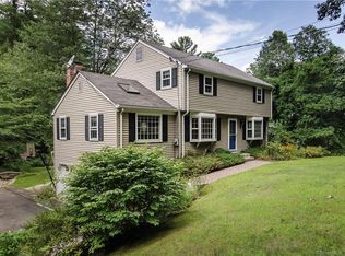 110 Parkview Dr, Avon, CT 06001