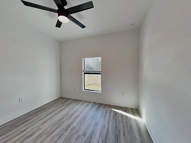 1120 Bismarck Rd — Photo 34
