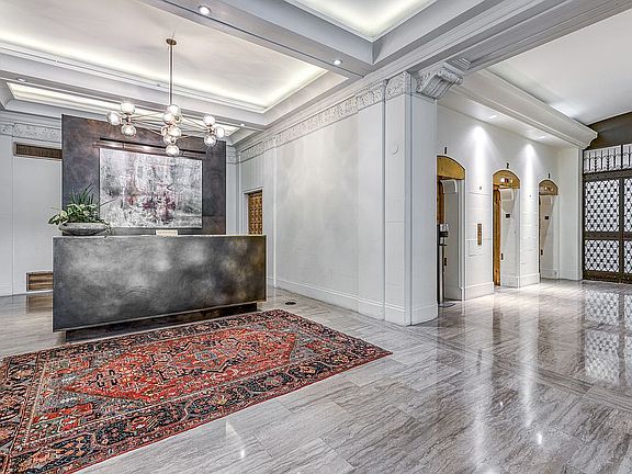 4th image of 111 S 15th St APT 2112