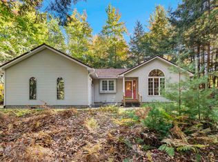 5763 Mackenzie Dr, Kewadin, MI 49648