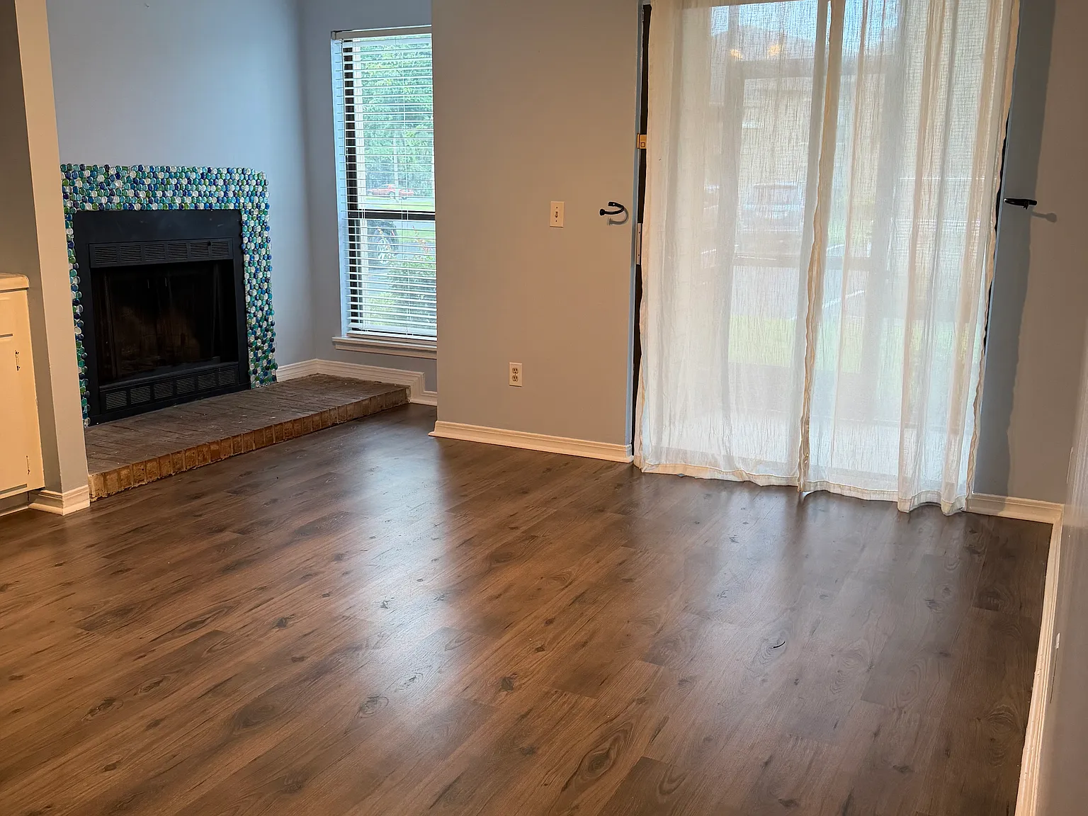 1 bed, 770 sqft, $1,300 — Photo 2