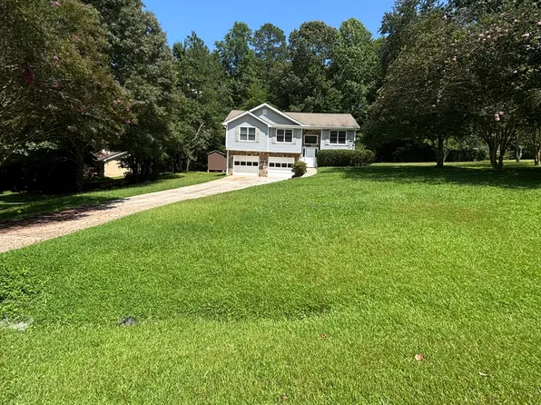 38 Stonehedge Dr, Dawsonville, GA 30534