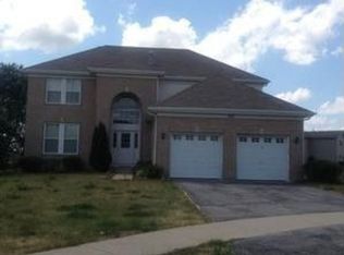 544 S Wynbrooke Rd, Romeoville, IL 60446