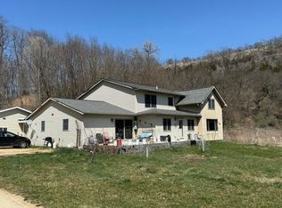 8404 County Road 4, Houston, MN 55943