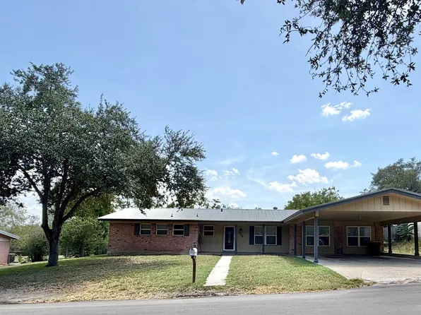 705 Loma Vista, Kenedy, TX 78119