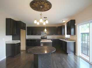 180 Farr St, Commerce Township, MI 48382