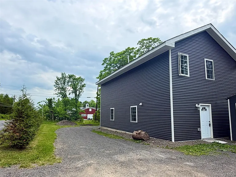 335 State Route 32 N — Photo 22