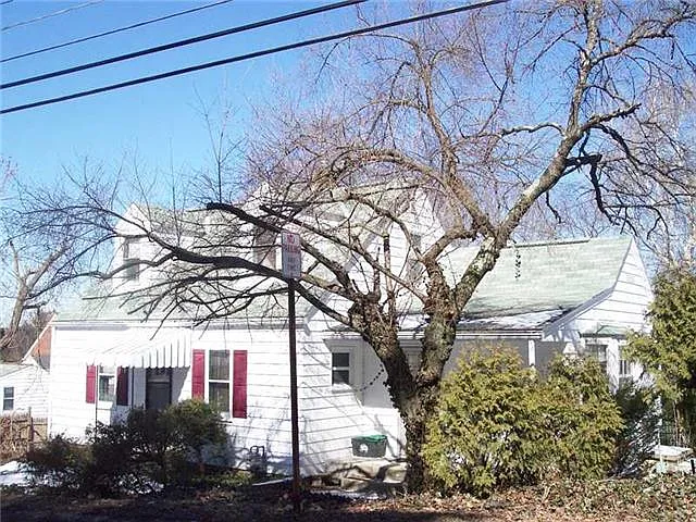 1509 Woodcrest Ave photo 1