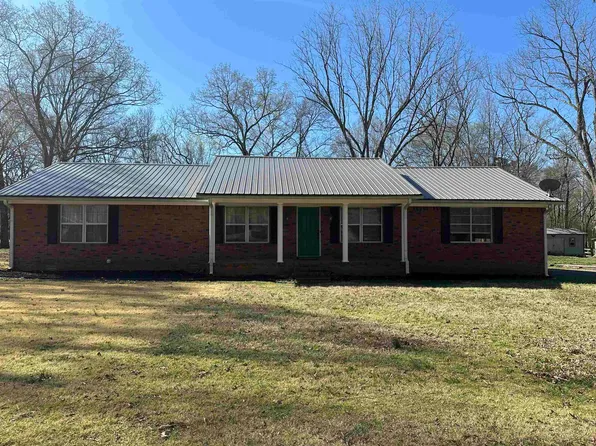 907 Charleston St, Somerville, TN 38068