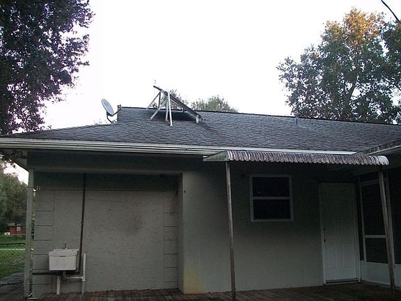 4th image of 2435 30th Ave SW