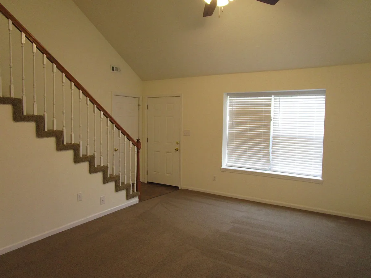 Building Photo - 3509-3511 La Mesa Dr.