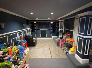 7 Stebbins Ave, Staten Island, NY 10310