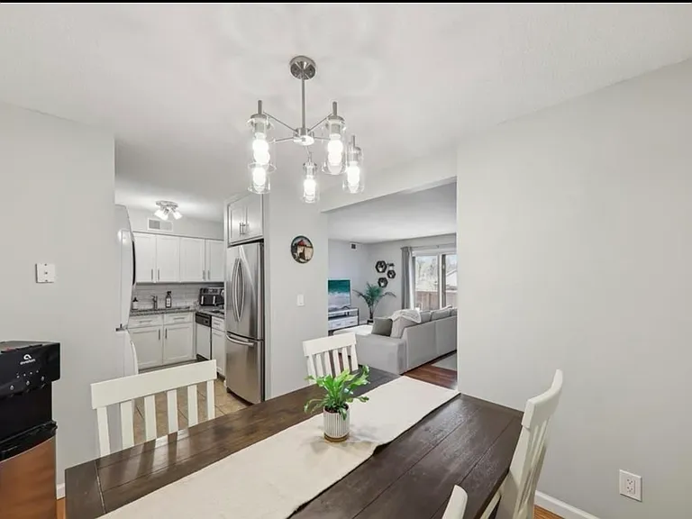 1182 Calley Dr #F — Photo 8