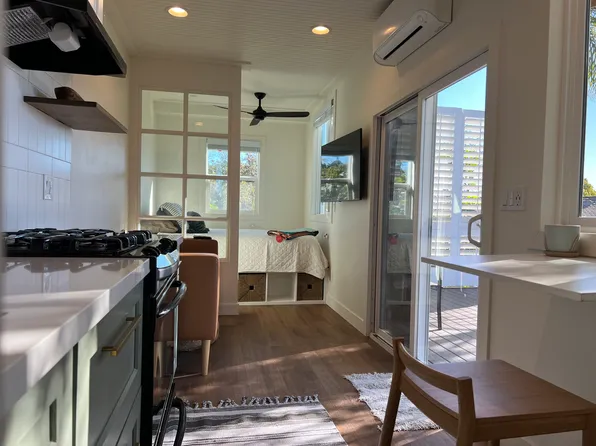 (undisclosed Address), Fallbrook, CA 92028