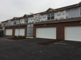 16602 W Willow Walk Dr, Lockport, IL 60441