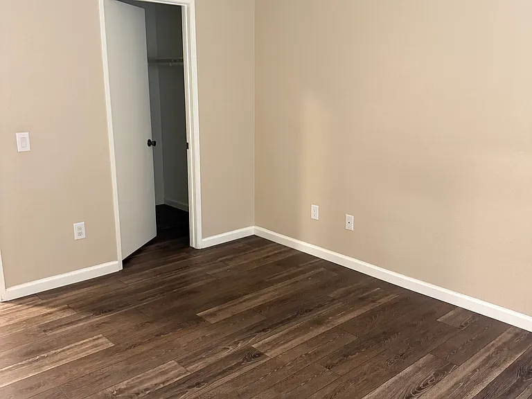 Mimosa Dr — Photo 10