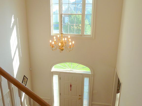 2nd image of 13 Sweetwood Ct