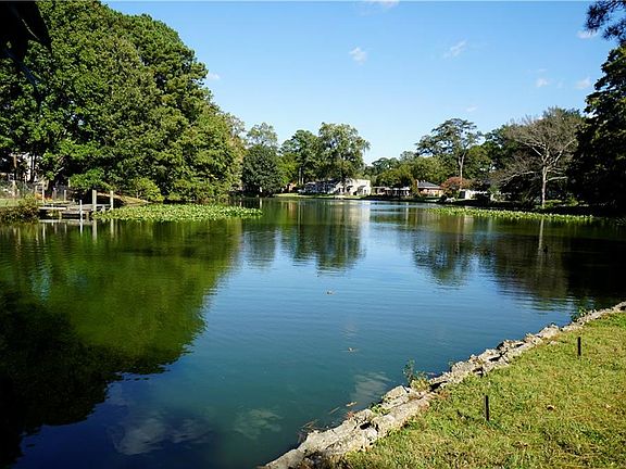 2nd image of 2031 Meadow Lake Ct