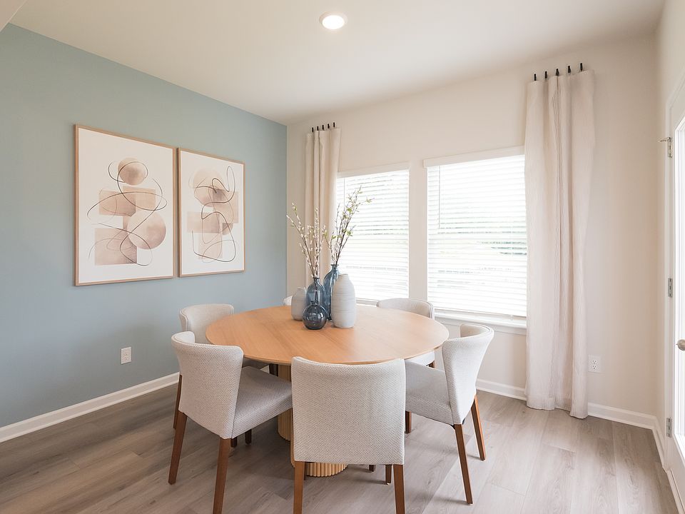 The Dallas floorplan with the Elemental White interior packages modeled at Hawthorne Station