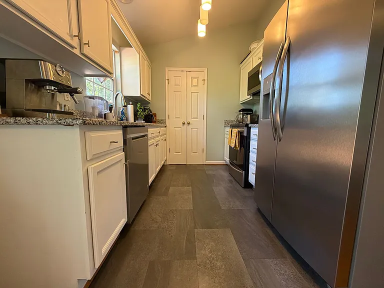 1611 Cherry Ave — Photo 20
