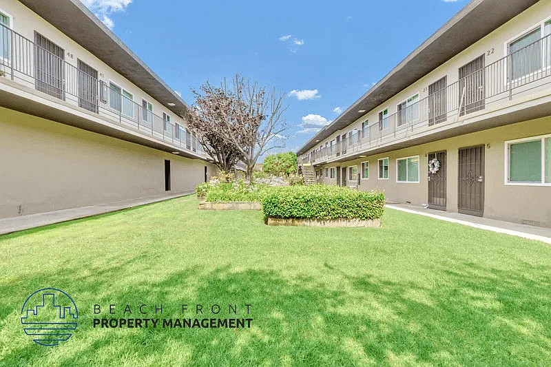 26019 Oak Street — Photo 4