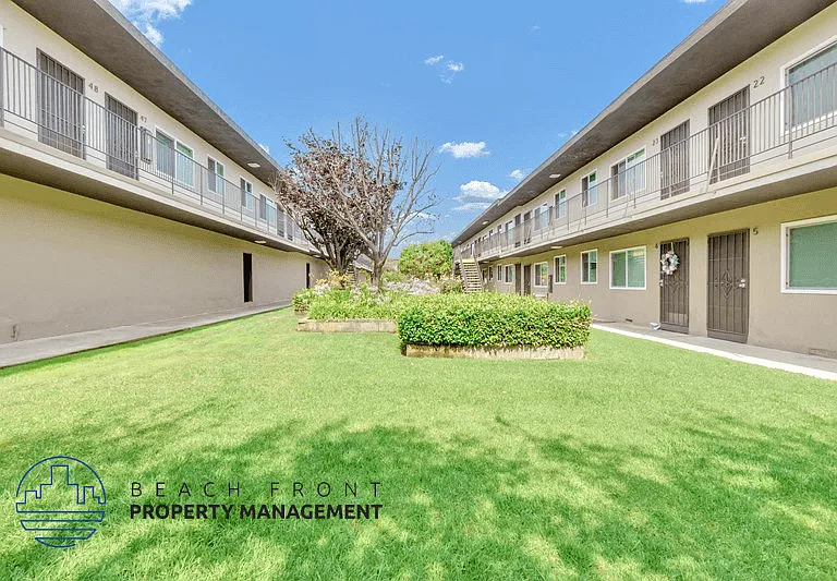 26019 Oak Street — Photo 5