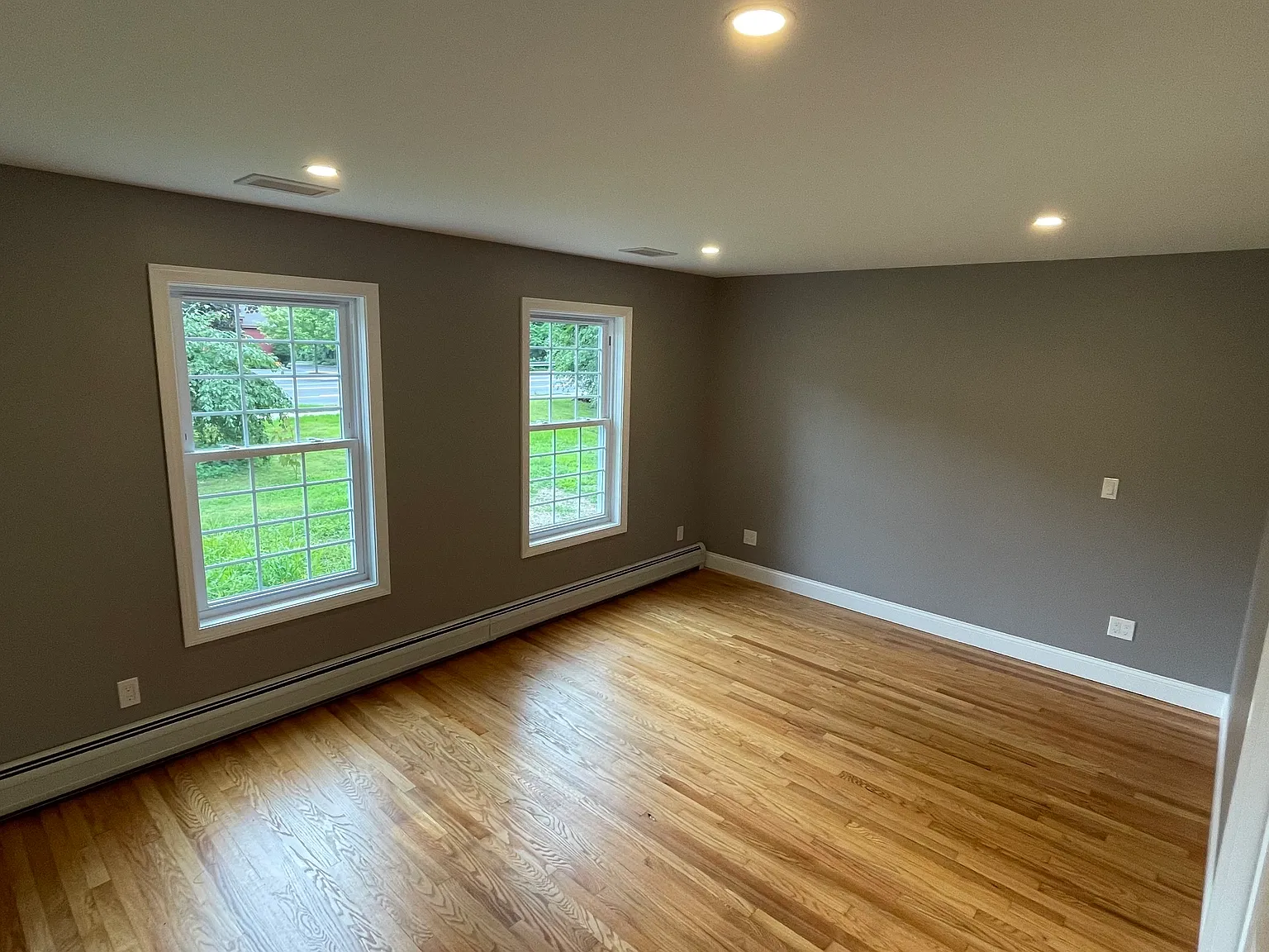 1 bed, 2000 sqft, $2,500 — Photo 1
