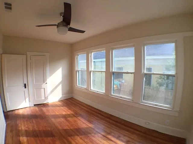 2 bed, 1.0 bath, 871 sqft, $2,300 — Photo 3