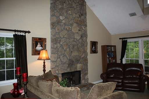 4th image of 2251 Brookmont Trce SW