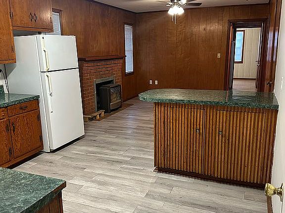 5th image of 1022 Hurricane Creek Rd