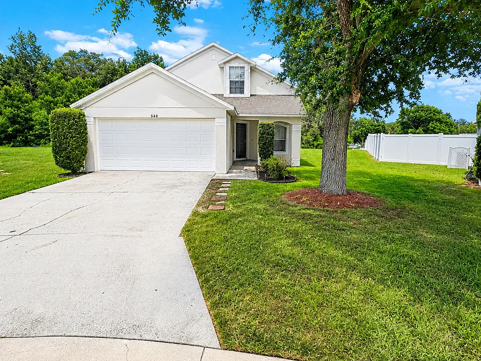 540 Royal Ridge Dr