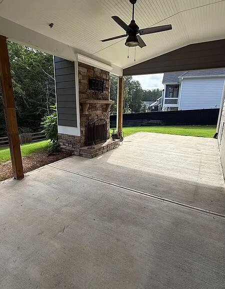 44 Sparkleberry Ln W — Photo 49