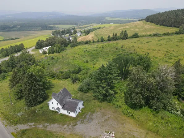 26 New Canada Road, New Canada, ME 04743