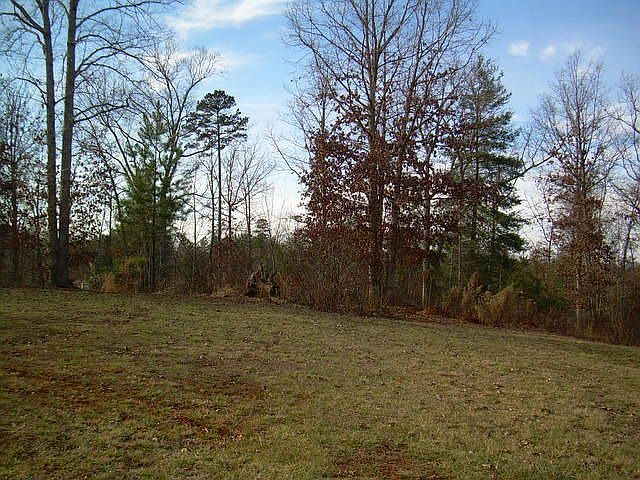 2nd image of 2004 Hunter Ave