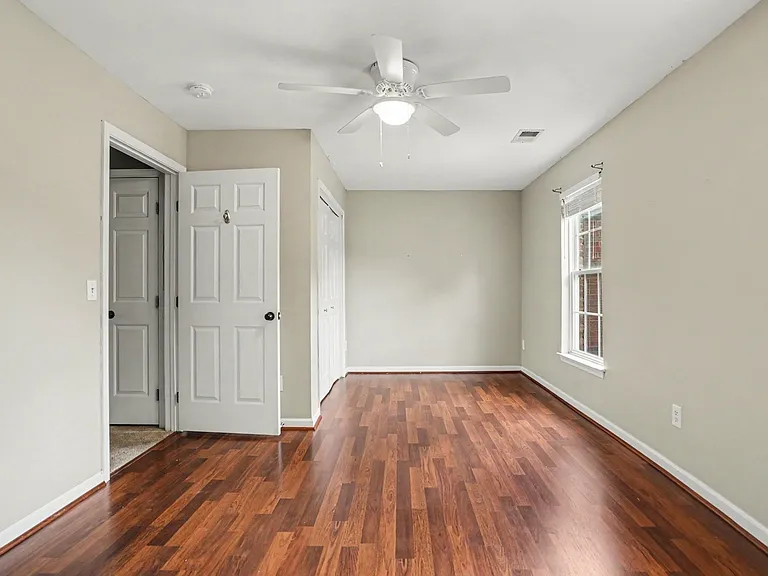 686 Huffine Manor Cir — Photo 16