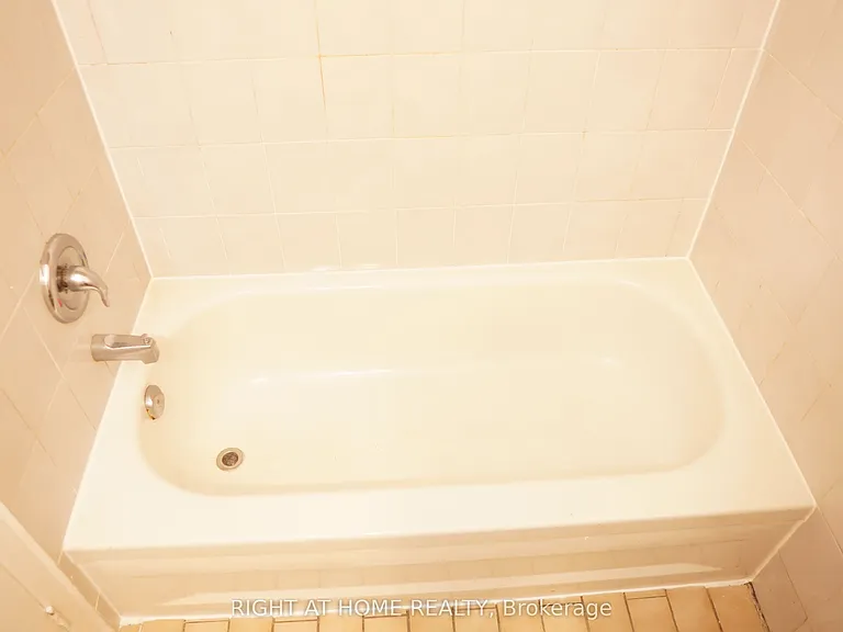41 Northgate Dr #3 — Photo 14