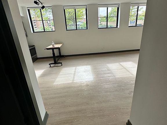 3rd image of 2219 Coolidge Hwy #11