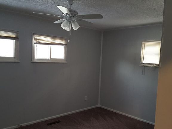 5th image of 588 W Glendale St