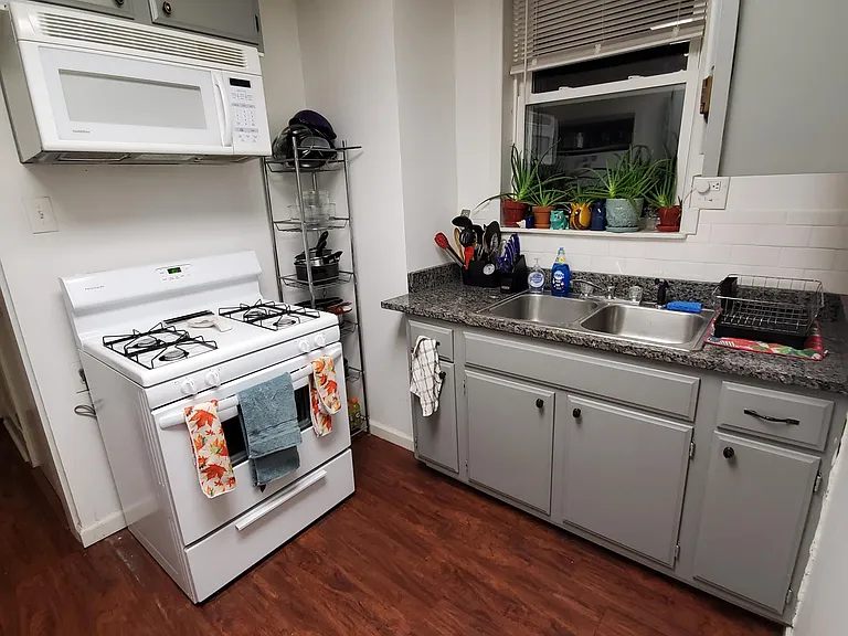 145 Lakewood Ave #1 — Photo 19