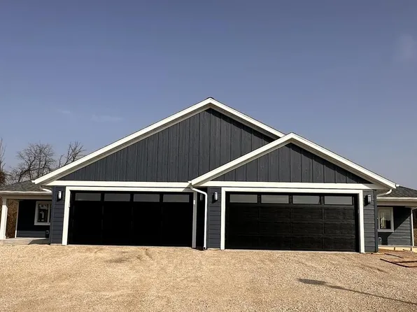 550 Raybern COURT #20, Random Lake, WI 53075