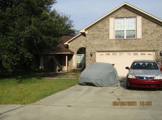 307 Camden Ct, Hinesville, GA 31313
