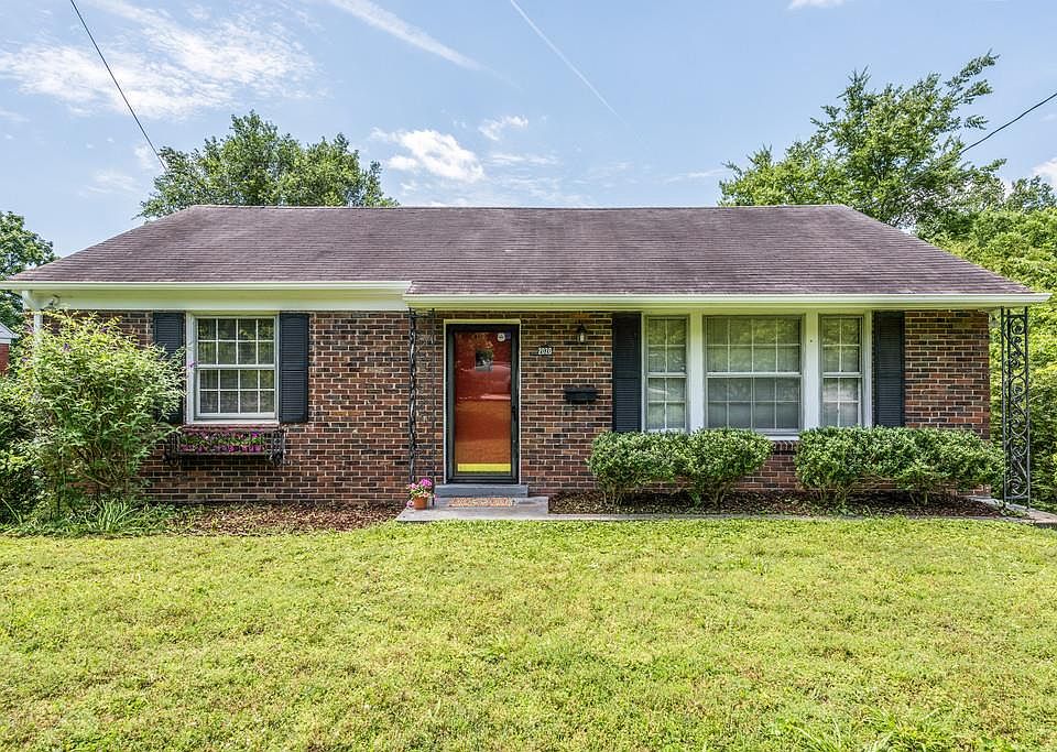 1st image of 2020 Rosecliff Dr