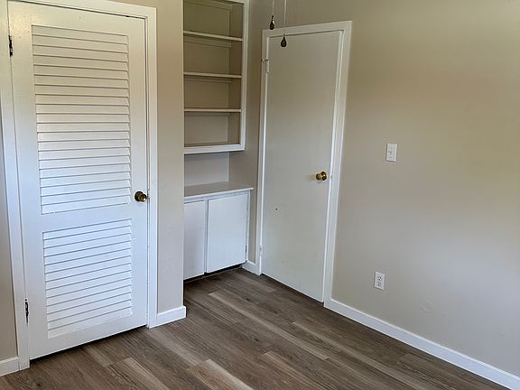 4th image of 1268 Hughey Dr #1