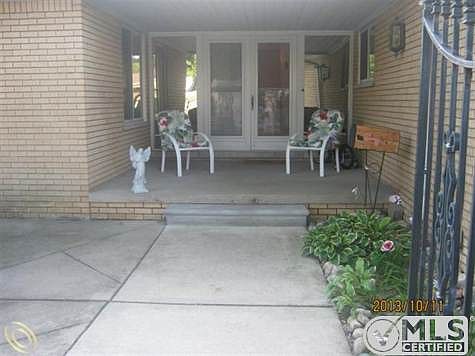 Front Porch.jpg