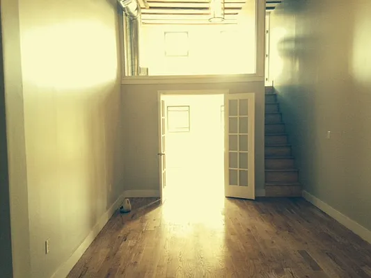 Rented by Premier Metro Realty Corp | media 45