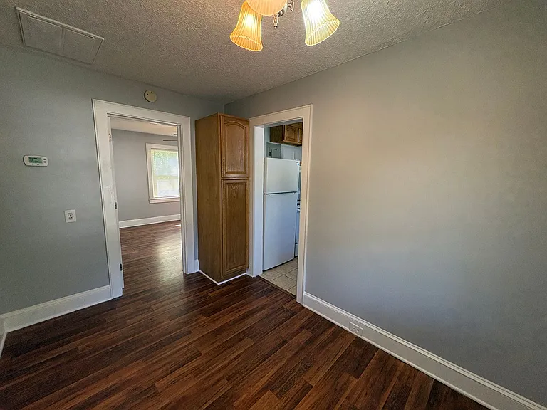 1832 Garibaldi Ave — Photo 9