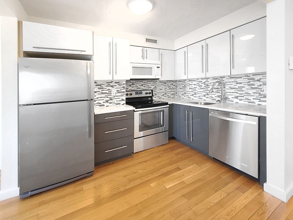 1st image of 52-05 Queens Blvd #9E