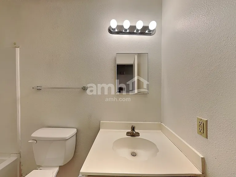 9506 Arcade Rdg — Photo 17